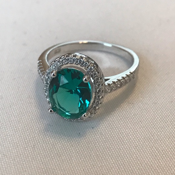 OVAL SILVER WOMEN’S RING - Picture 2 of 6